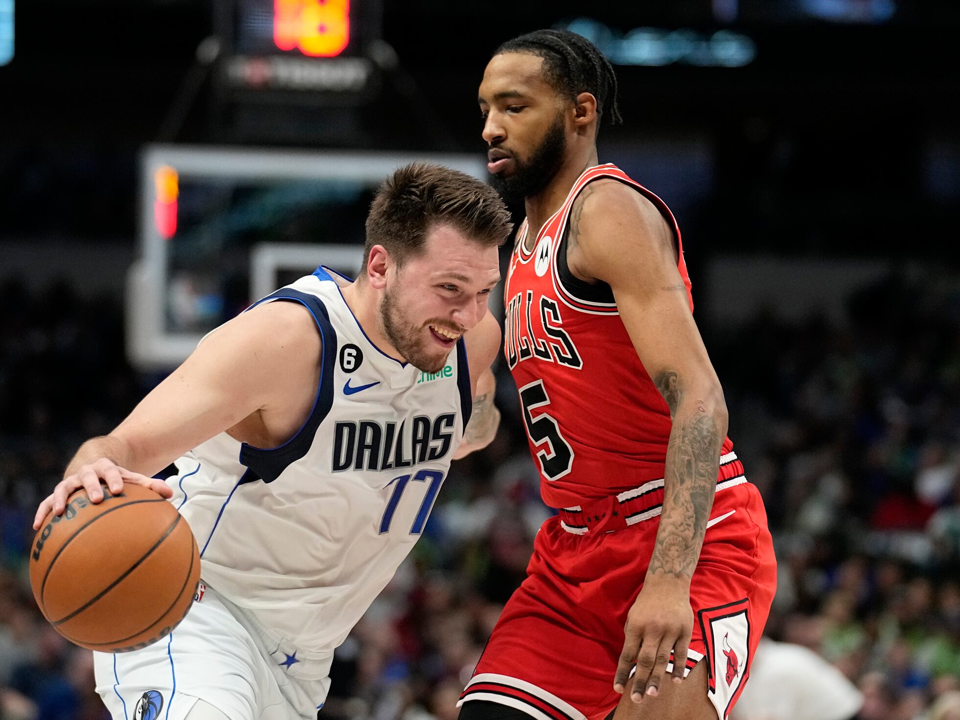 Los Mavericks se Recuperan con una Victoria Dominante sobre los Bulls, 119-99