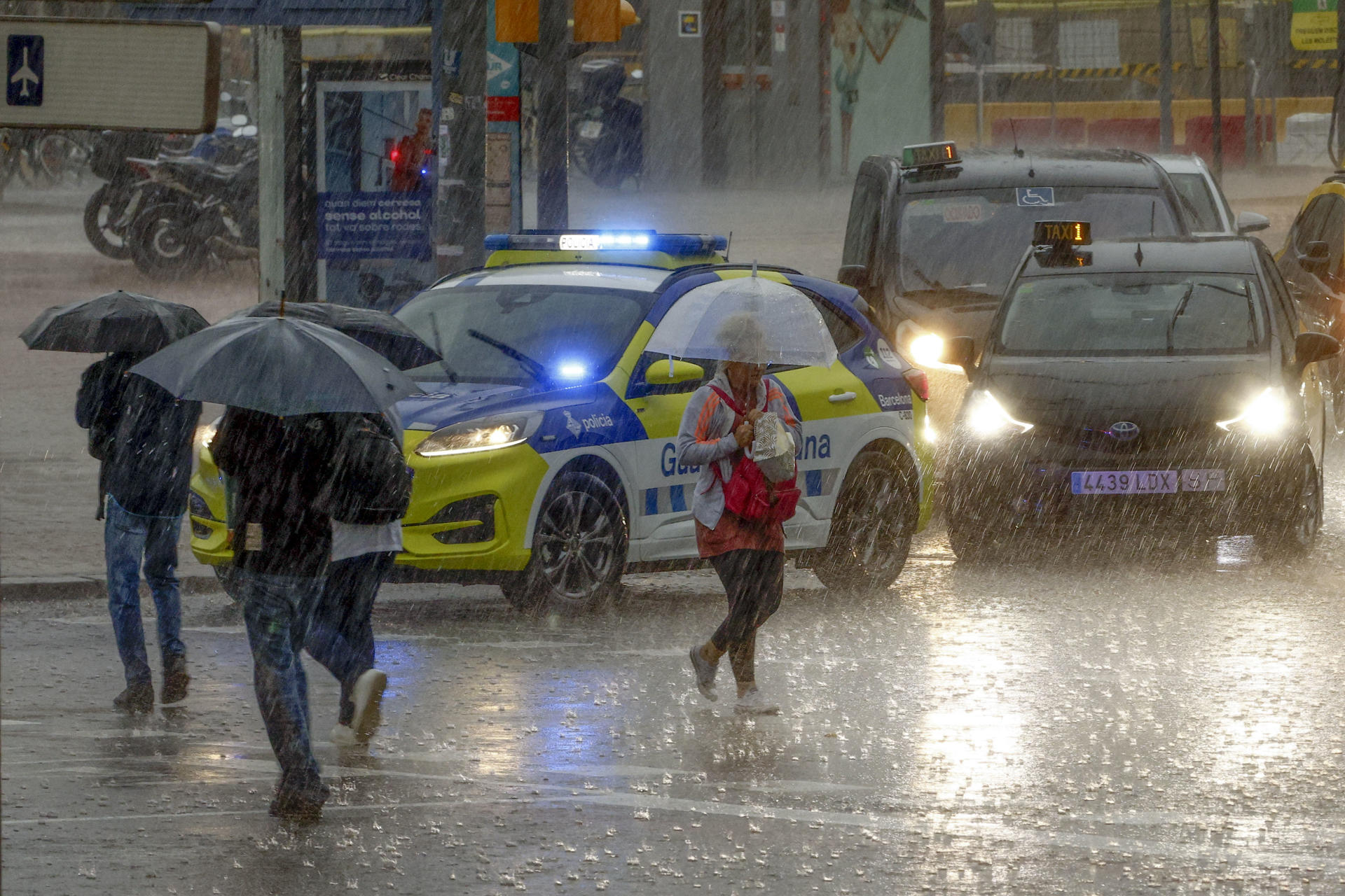 Lluvias torrenciales en España ahora inundan Cataluña